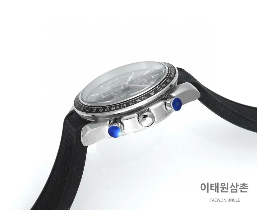 오메가 스피드마스터 크로노그래프 오토매틱 40mm 블랙 다이얼