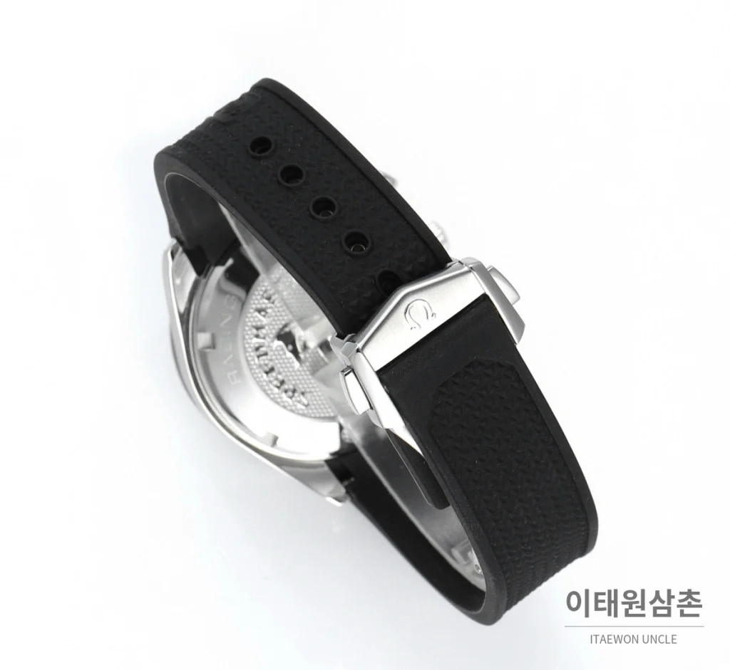 오메가 스피드마스터 크로노그래프 오토매틱 40mm 블랙 다이얼