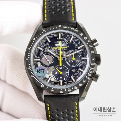 오메가 스피드마스터 크로노그래프 오토매틱 44mm 스켈레톤 다이얼 블랙 가죽 스트랩