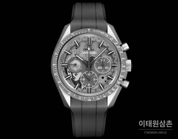 오메가 스피드마스터 다크사이드 문페이즈 세라믹 스켈레톤 오토매틱 44.25mm 그레이