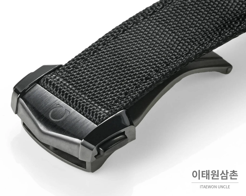 오메가 스피드마스터 문워치 세라믹 크로노그래프 블랙 오토매틱 44.25mm