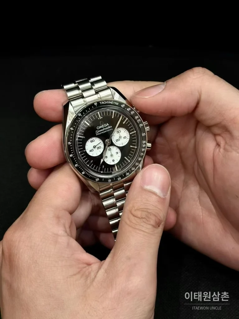 오메가 스피드마스터 문워치 리버스 팬더 크로노그래프 매뉴얼 42mm 블랙 다이얼 스틸 브레이슬릿 (2)