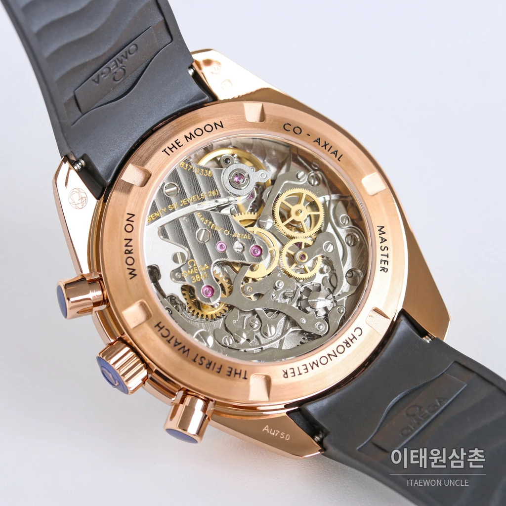 오메가 스피드마스터 프로페셔널 문샤인골드 그린다이얼 크로노그래프 수동 러버벤드 42mm