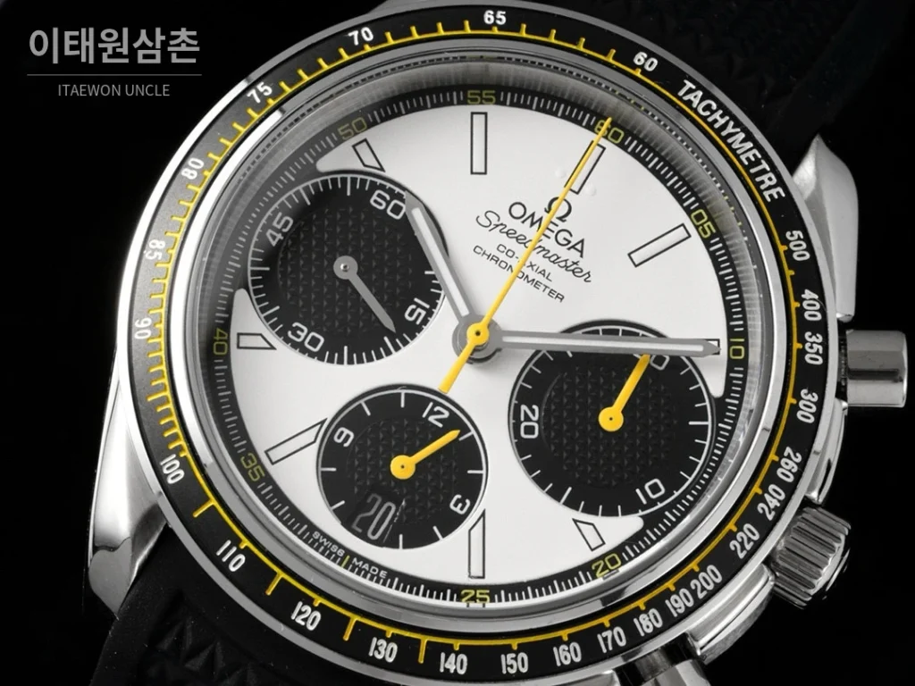 오메가 스피드마스터 레이싱 그레이다이얼 크로노그래프 오토매틱 40mm (2)
