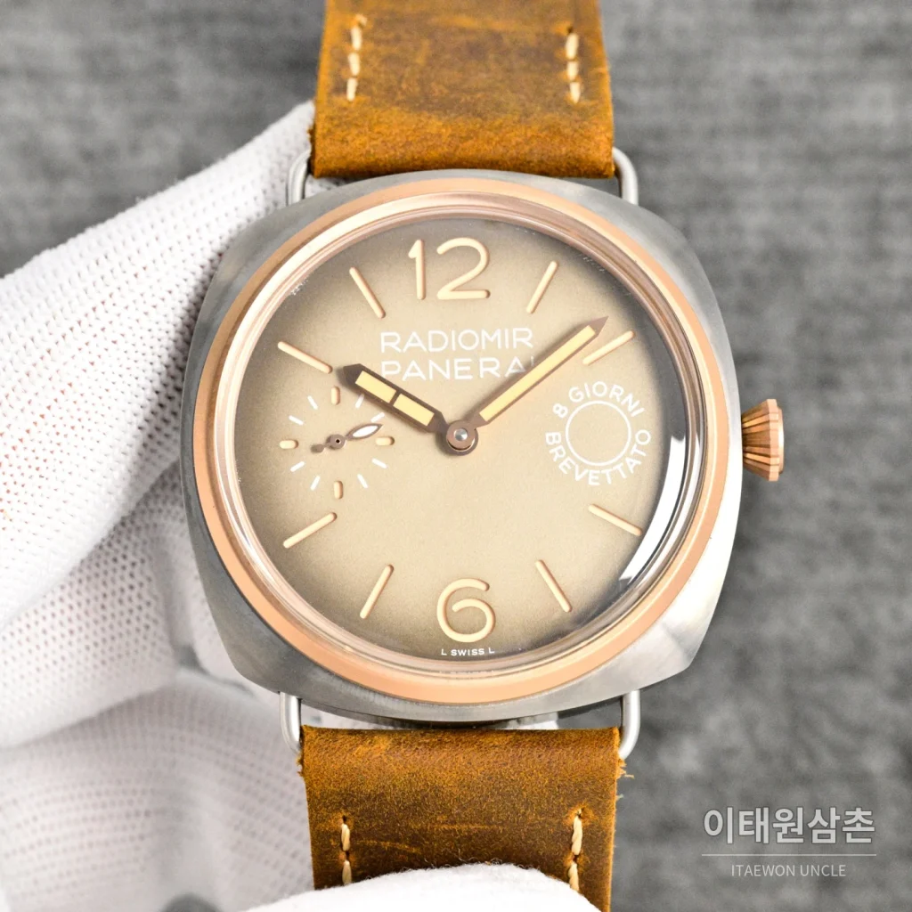 파네라이 루미노르 오토매틱 샴페인 다이얼