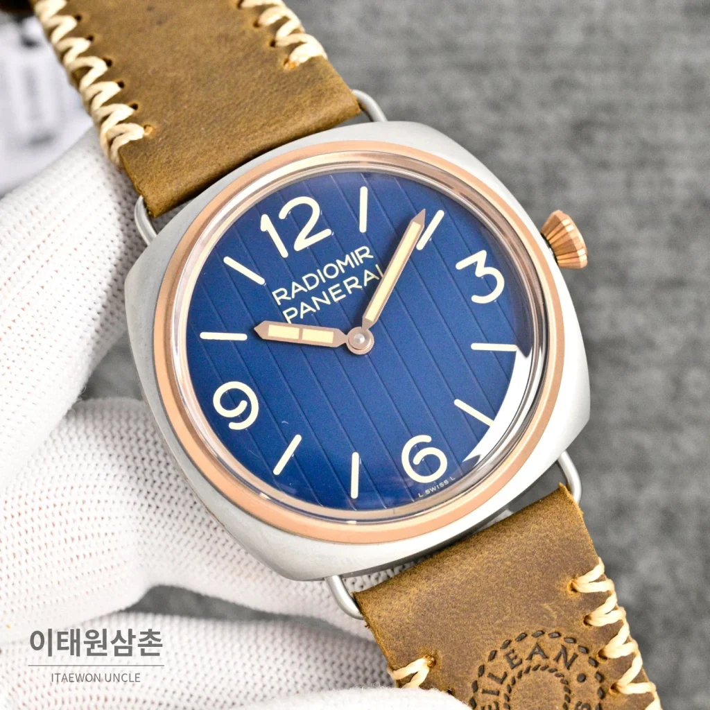파네라이 루미노르 오토매틱 블루 다이얼