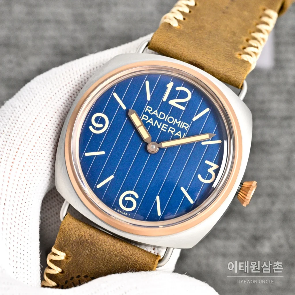 파네라이 루미노르 오토매틱 블루 다이얼