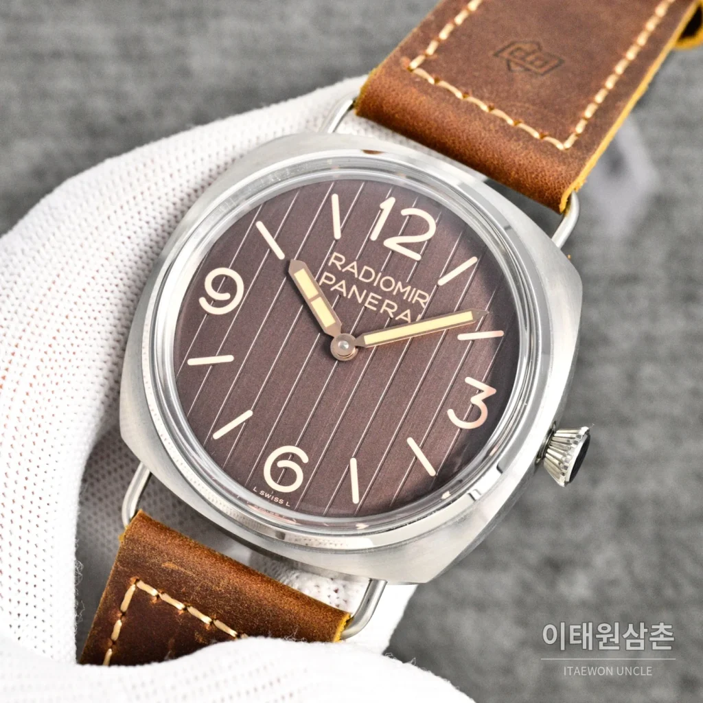 파네라이 루미노르 오토매틱 브라운 다이얼