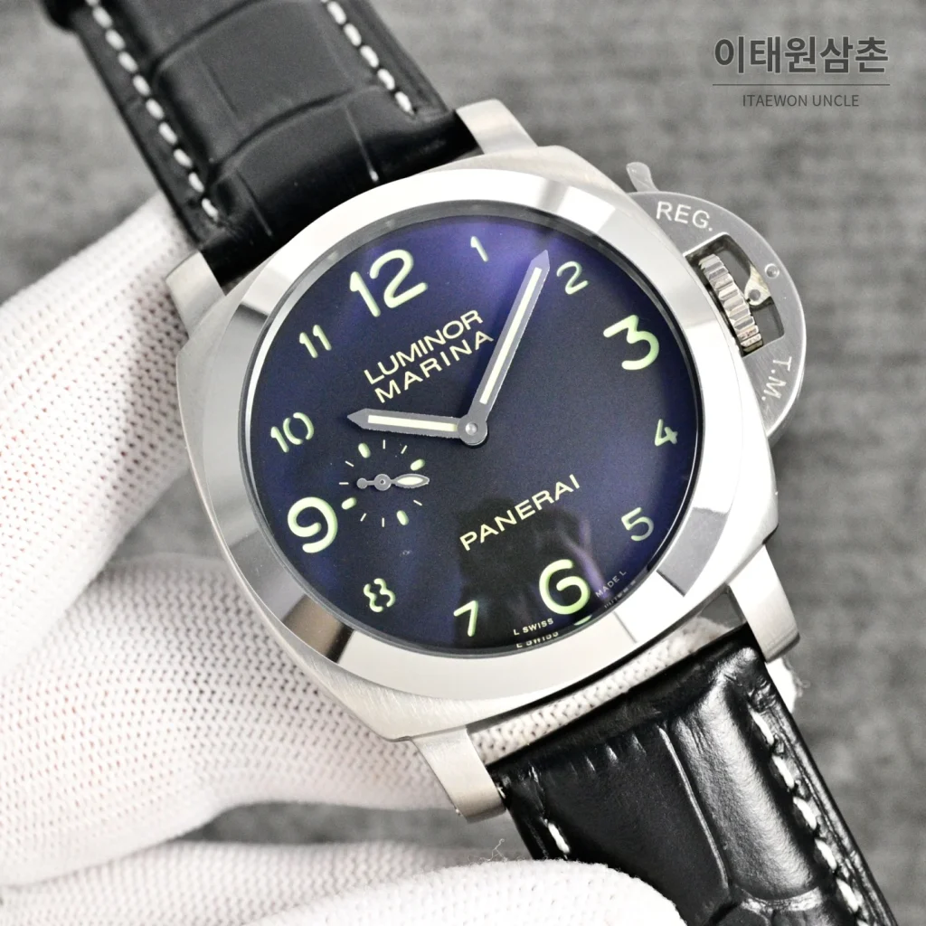 파네라이 루미노르 마리나 오토매틱 44mm 네이비 다이얼