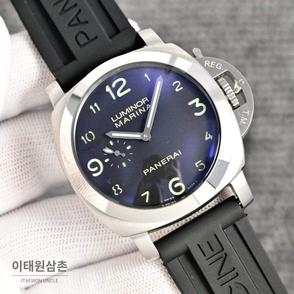 파네라이 루미노르 마리나 오토매틱 44mm 네이비 다이얼