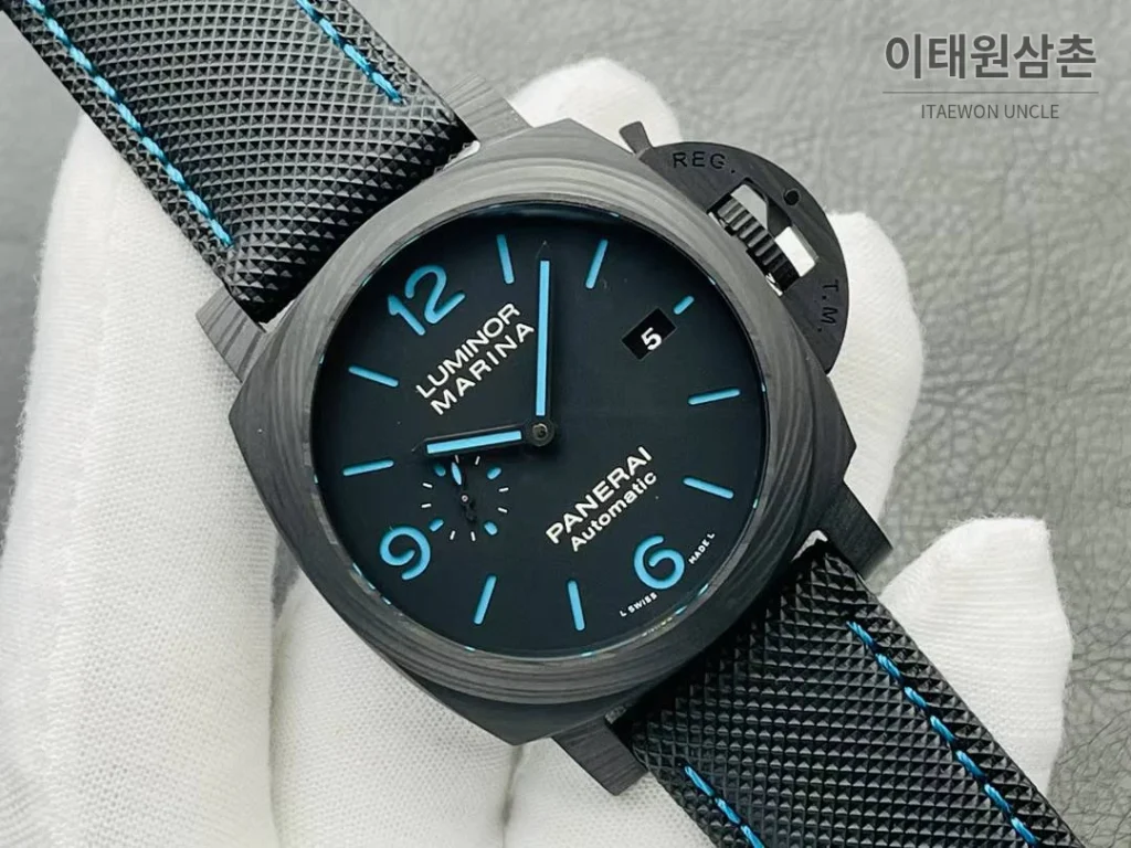 파네라이 루미노르 PAM01661 카본 샌드위치다이얼 블루야광 오토매틱 44mm