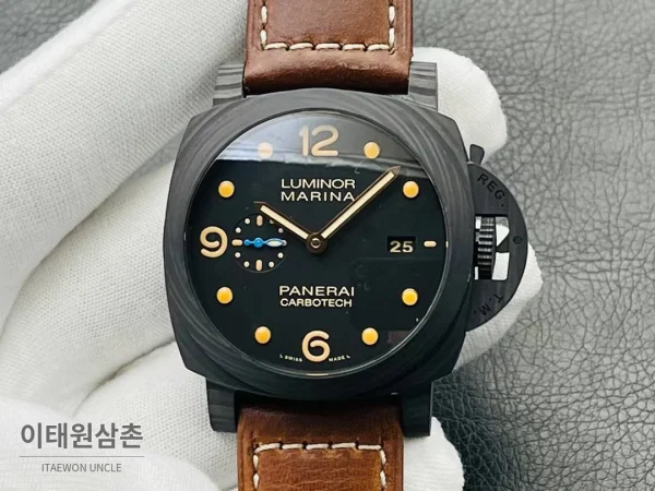 파네라이 루미노르 PAM661 카본 빈티지다이얼 블루세컨즈 오토매틱 44mm 파네라이 루미노르 PAM661 카본 빈티지다이얼 블루세컨즈 오토매틱 44mm
