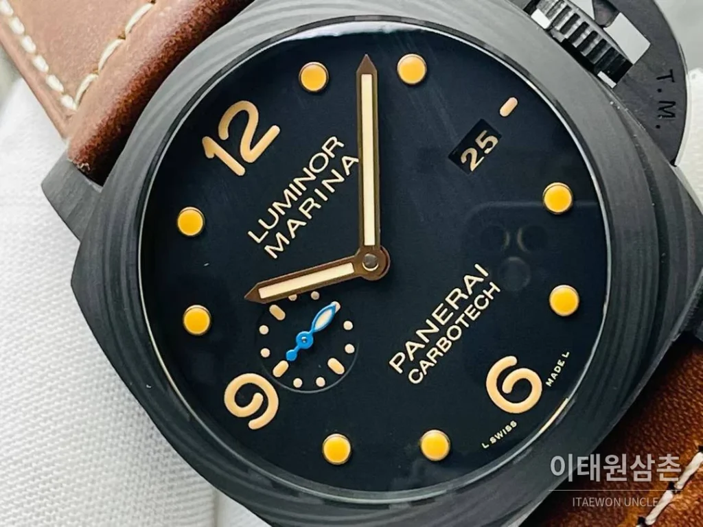 파네라이 루미노르 PAM661 카본 빈티지다이얼 블루세컨즈 오토매틱 44mm