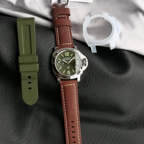 파네라이 루미노르 스틸 그린 다이얼 수동 시계 44mm