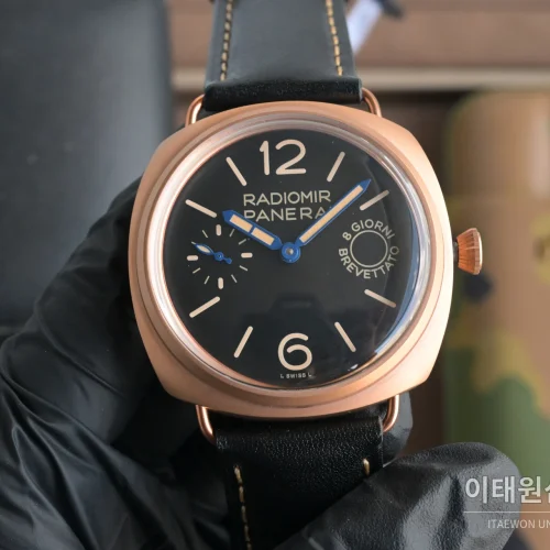 파네라이 루미노르 스틸 샌드위치 다이얼 수동 메커니컬 44mm 블랙 블랙 가죽 스트랩 파네라이 루미노르 스틸 샌드위치 다이얼 수동 메커니컬 44mm 블랙 블랙 가죽 스트랩