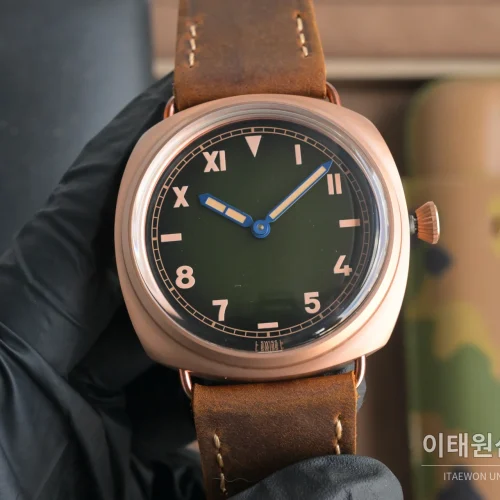 파네라이 루미노르 스틸 샌드위치 다이얼 수동 메커니컬 44mm 블랙 브라운 가죽 스트랩 (3)