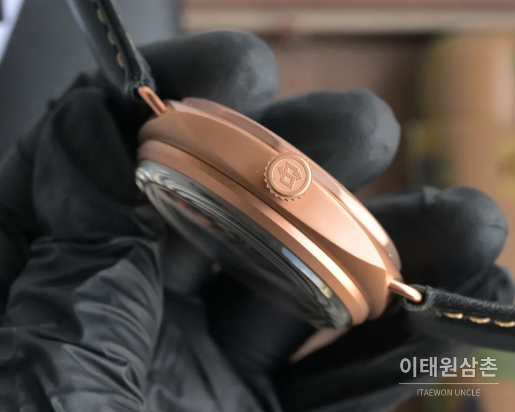 파네라이 루미노르 스틸 샌드위치 다이얼 수동 메커니컬 44mm 블랙 블랙 가죽 스트랩