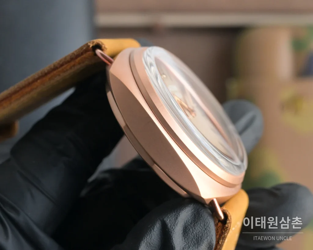 파네라이 루미노르 스틸 샌드위치 다이얼 수동 메커니컬 44mm 블랙 브라운 가죽 스트랩 (2)