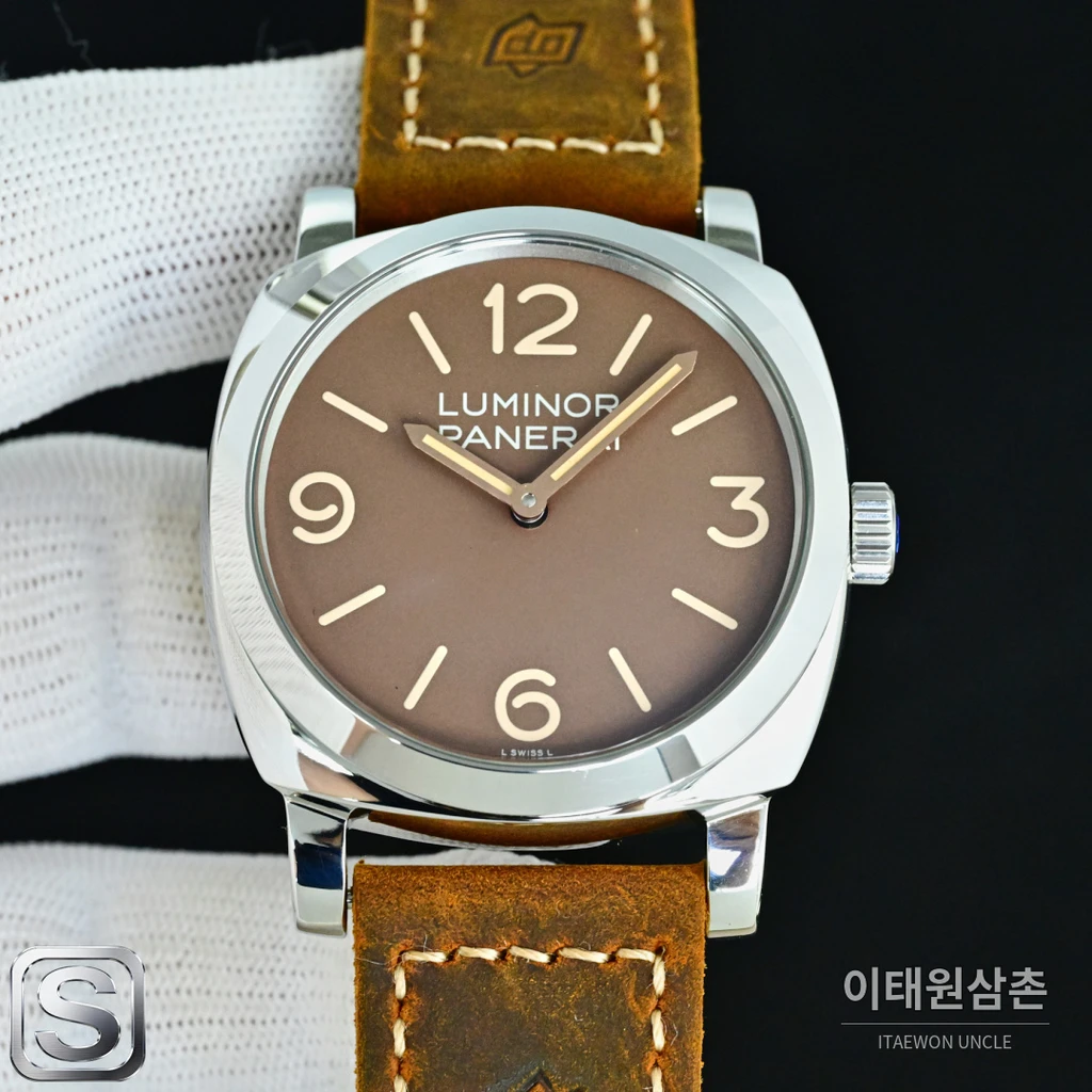 파네라이 라디오미르 1940 316L 로즈골드 카프스킨 오토매틱 44mm 로즈골드 톤 브라운 가죽 스트랩