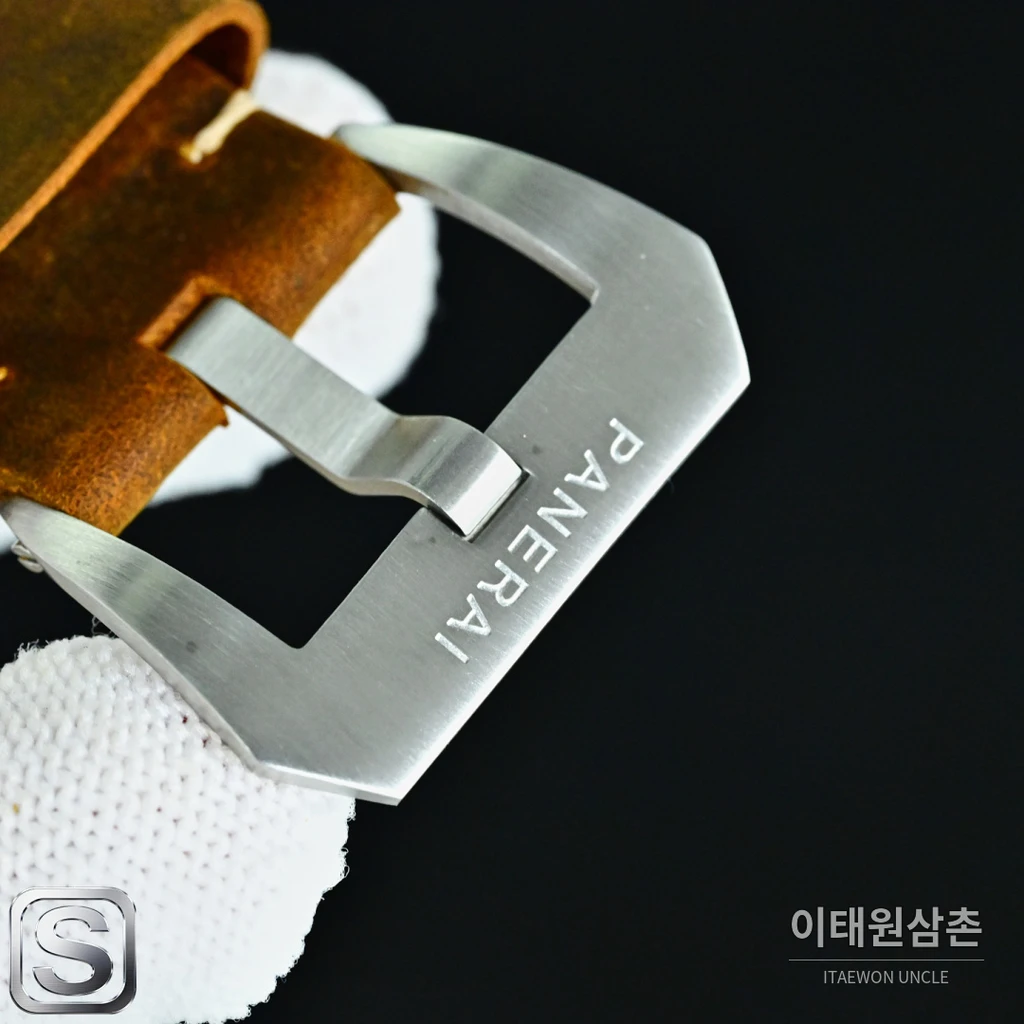 파네라이 라디오미르 1940 316L 로즈골드 카프스킨 오토매틱 44mm 로즈골드 톤 브라운 가죽 스트랩