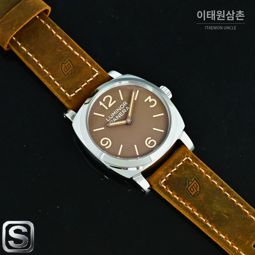 파네라이 라디오미르 1940 316L 로즈골드 카프스킨 오토매틱 44mm 로즈골드 톤 브라운 가죽 스트랩