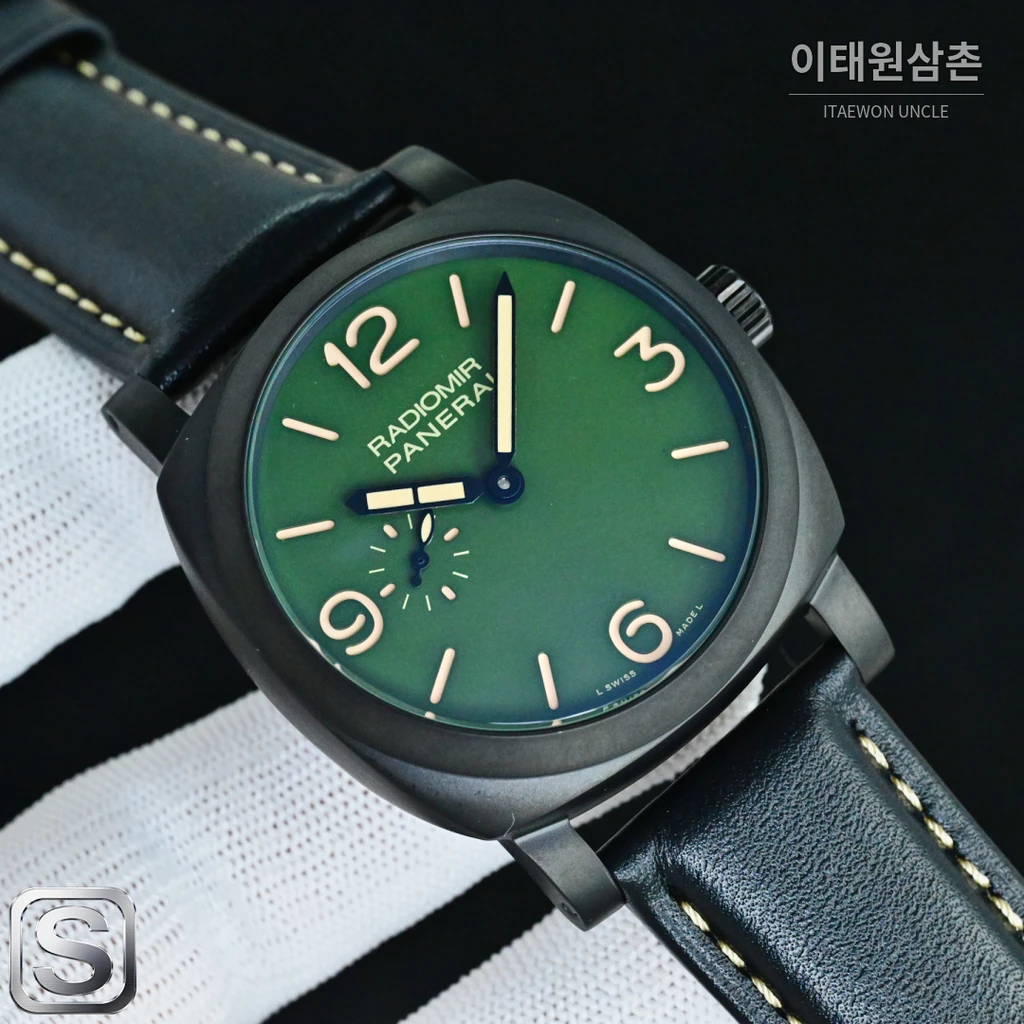 파네라이 라디오미르 1940 316L 로즈골드 카프스킨 오토매틱 44mm 로즈골드 톤