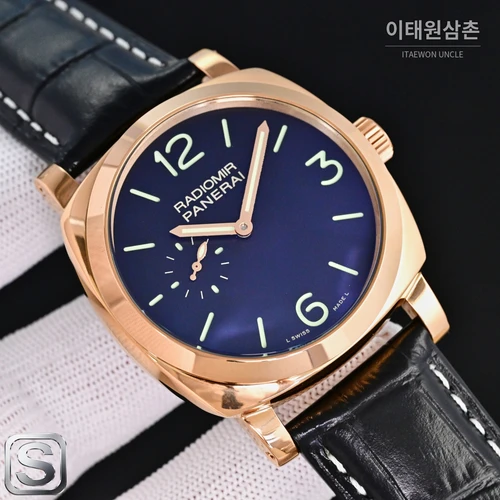 파네라이 라디오미르 1940 316L 로즈골드 카프스킨 오토매틱 44mm 로즈골드 톤 블랙 가죽 스트랩