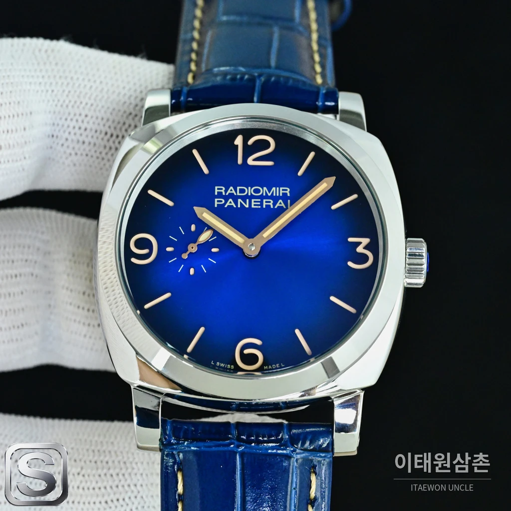 파네라이 라디오미르 1940 실버베젤 블루다이얼 오토매틱 44mm