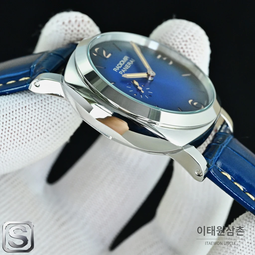 파네라이 라디오미르 1940 실버베젤 블루다이얼 오토매틱 44mm