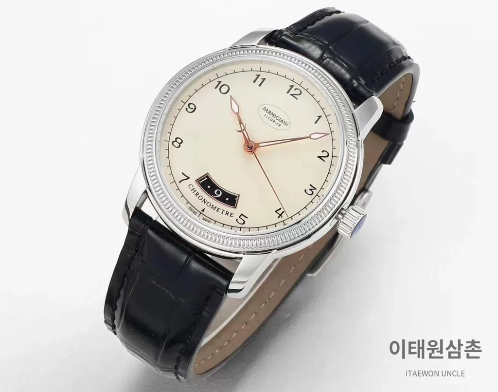 파르미지아니 플리에르 PFC423 초박형 에나멜다이얼 드레스 오토매틱 40mm 화이트 블랙 가죽 스트랩