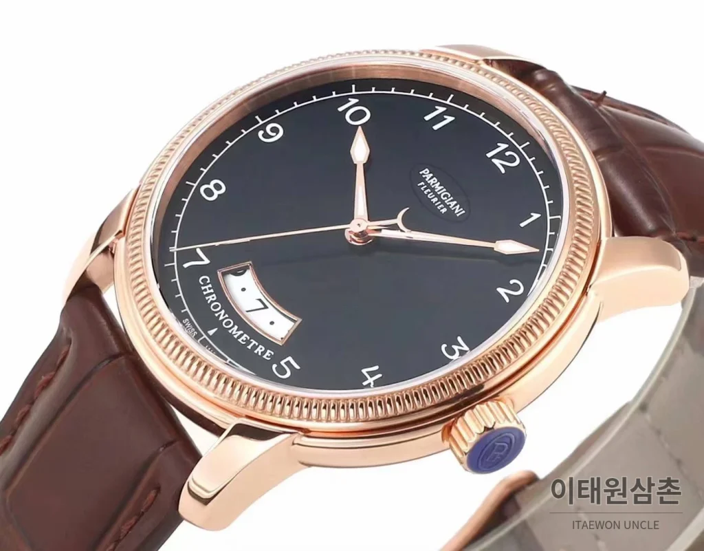 파르미지아니 플리에르 PFC423 초박형 에나멜다이얼 드레스 오토매틱 40mm 화이트 브라운 가죽 스트랩 (2)