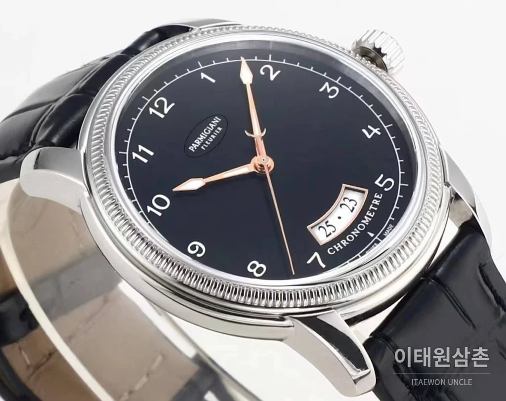 파르미지아니 플리에르 PFC423 초박형 에나멜다이얼 드레스 오토매틱 40mm 화이트 블랙 가죽 스트랩 (2)