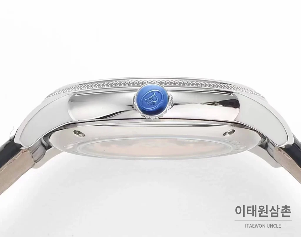 파르미지아니 플리에르 PFC423 초박형 에나멜다이얼 드레스 오토매틱 40mm 화이트 블랙 가죽 스트랩 (2)