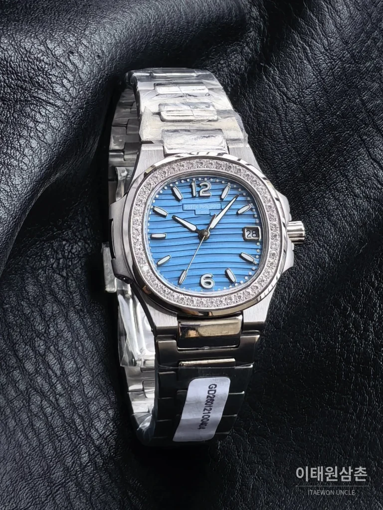 파텍필립 아쿠아넛 오토매틱 32mm 블루 다이얼 스틸 브레이슬릿