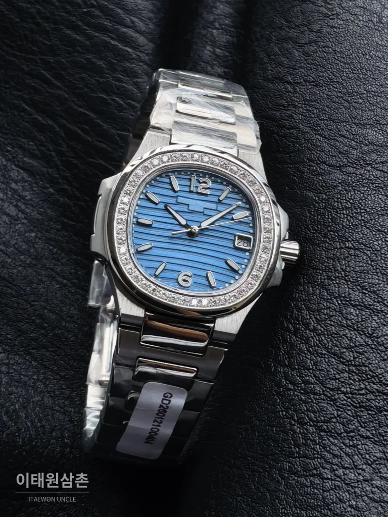 파텍필립 아쿠아넛 오토매틱 32mm 블루 다이얼 스틸 브레이슬릿