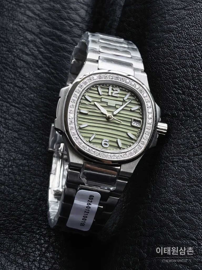 파텍필립 아쿠아넛 오토매틱 32mm 그린 다이얼 스틸 브레이슬릿