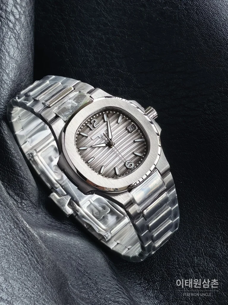 파텍필립 아쿠아넛 오토매틱 32mm 그레이 다이얼 스틸 브레이슬릿