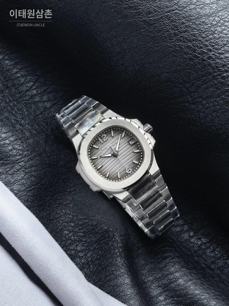 파텍필립 아쿠아넛 오토매틱 32mm 그레이 다이얼 스틸 브레이슬릿