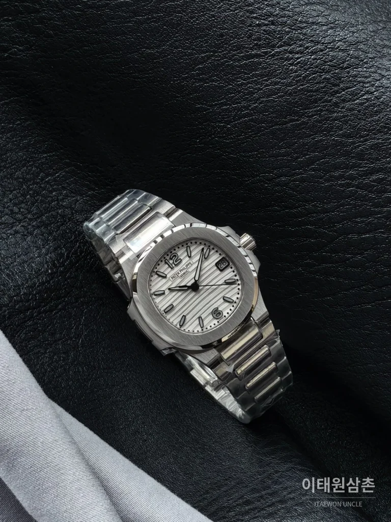 파텍필립 아쿠아넛 오토매틱 32mm 화이트 다이얼 스틸 브레이슬릿