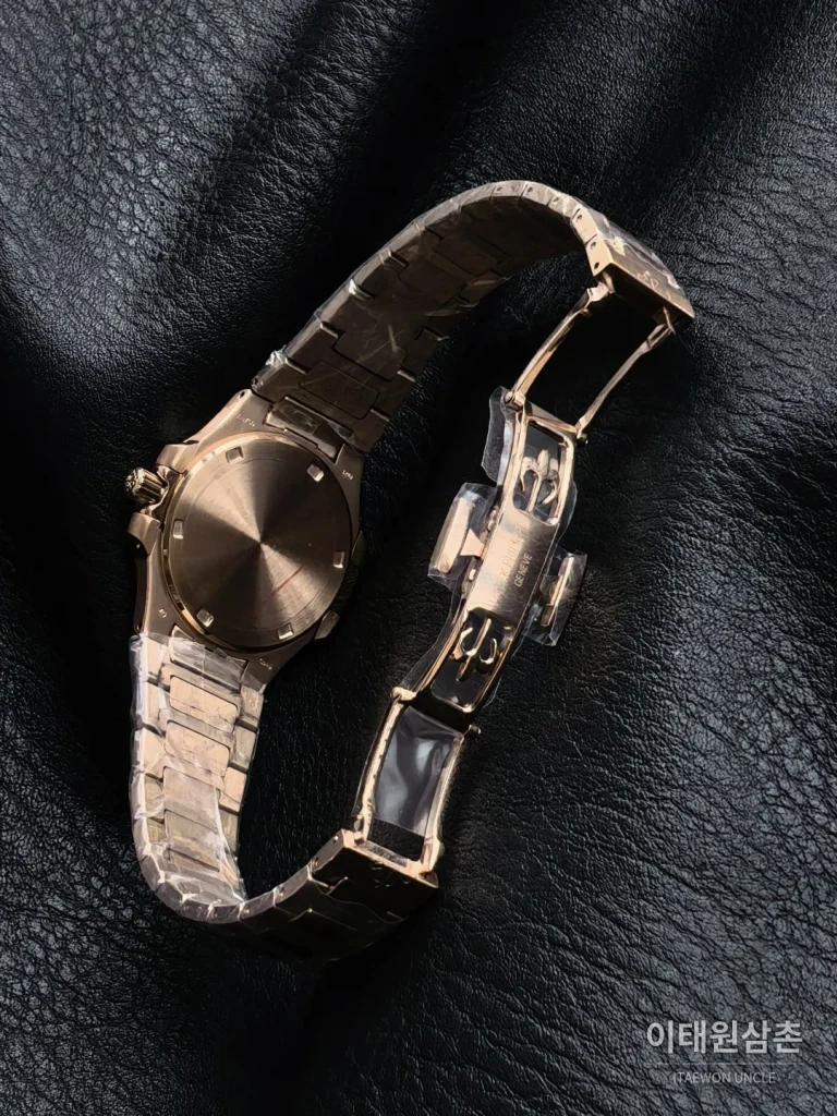 파텍필립 아쿠아넛 오토매틱 32mm 화이트 다이얼 로즈골드 브레이슬릿