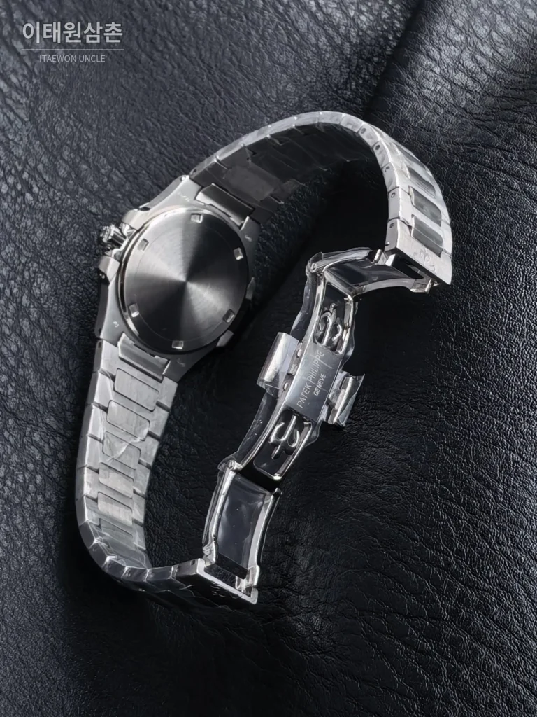 파텍필립 아쿠아넛 오토매틱 32mm 자개 다이얼 스틸 브레이슬릿