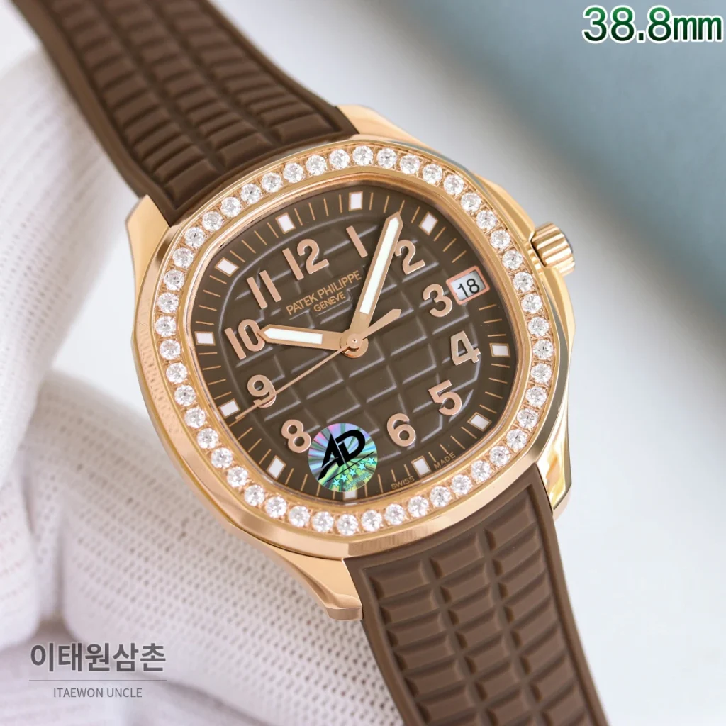 파텍필립 아쿠아넛 오토매틱 38.8mm 브라운 다이얼 브라운 러버 스트랩 로즈골드 베젤 (2)