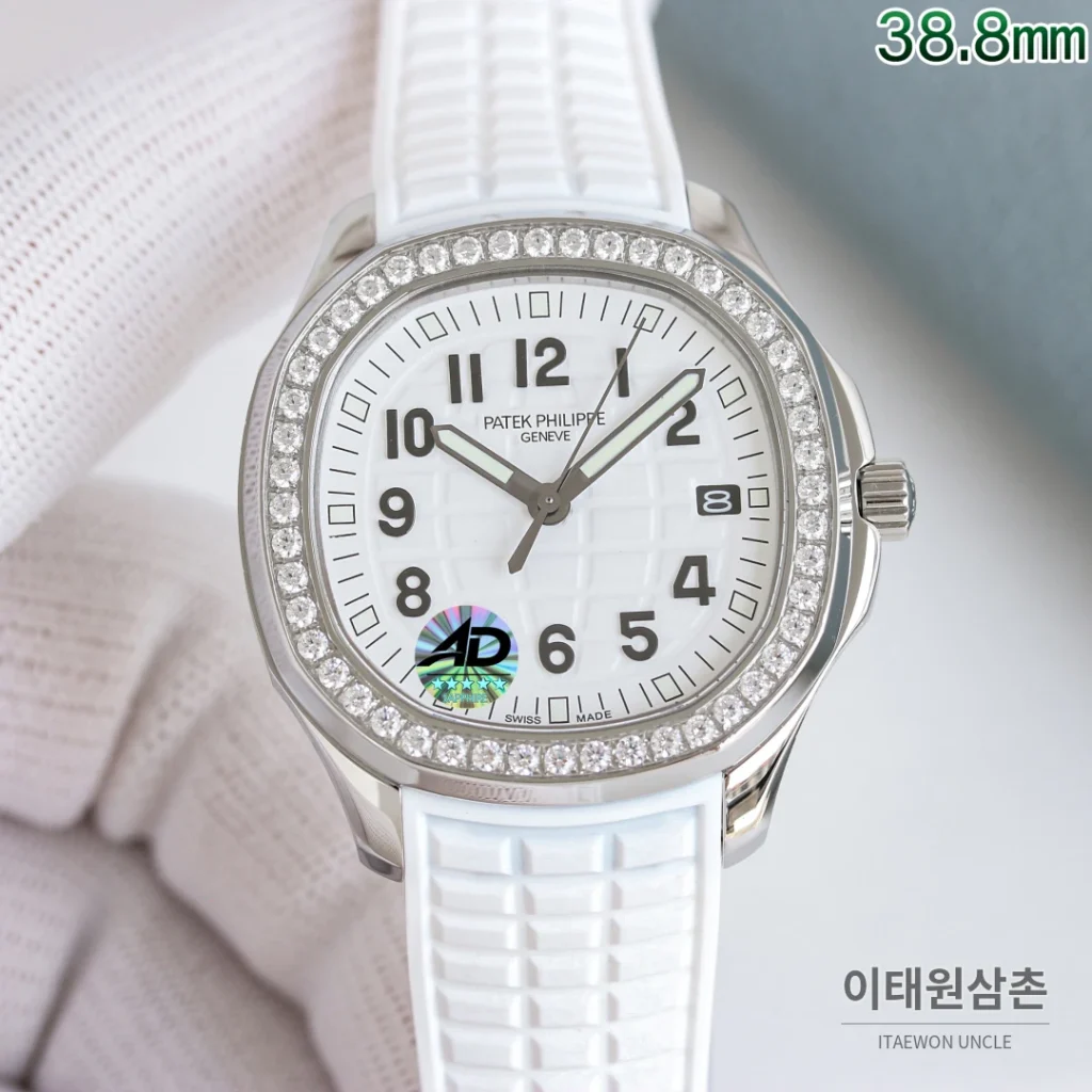파텍필립 아쿠아넛 오토매틱 38.8mm 블랙 다이얼 블랙 러버 스트랩 실버 베젤