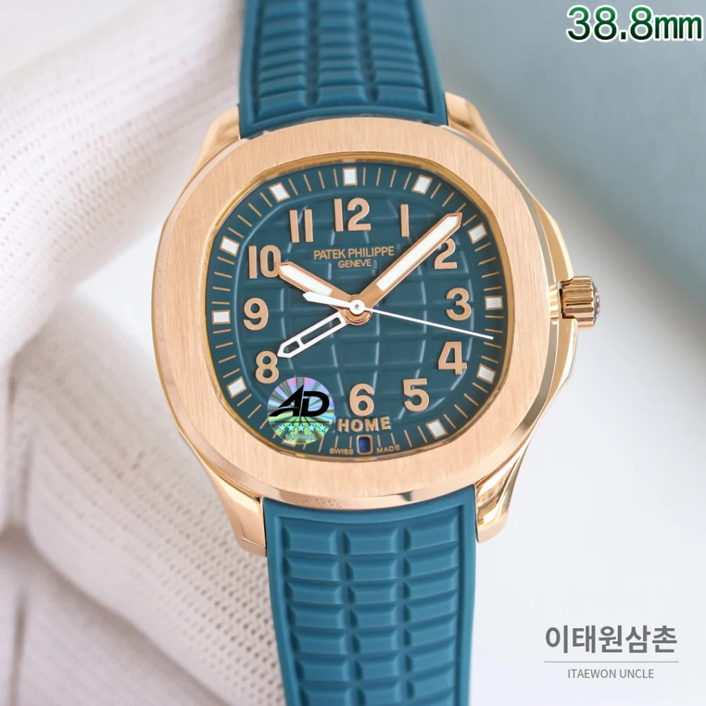 파텍필립 아쿠아넛 오토매틱 38.8mm 화이트 다이얼 화이트 러버 스트랩 로즈골드 베젤 (2)