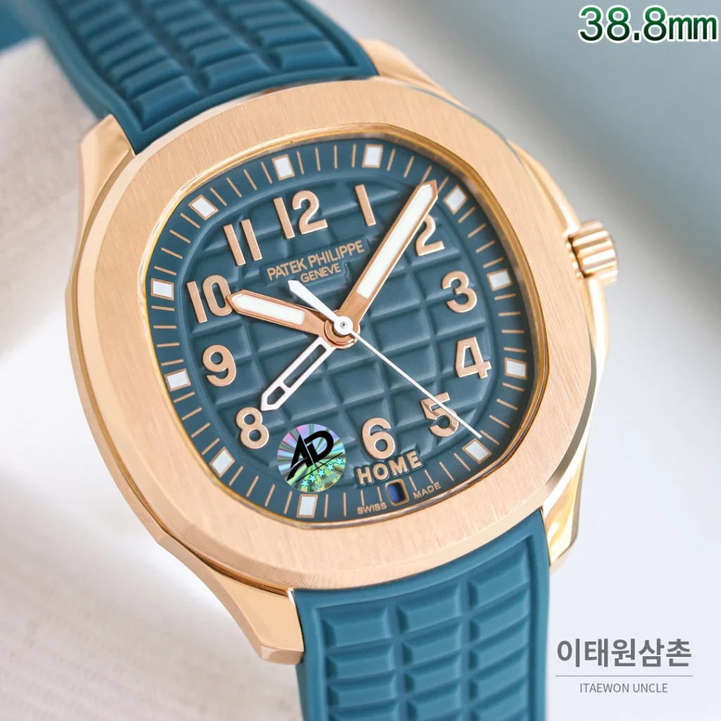 파텍필립 아쿠아넛 오토매틱 38.8mm 화이트 다이얼 화이트 러버 스트랩 로즈골드 베젤 (2)