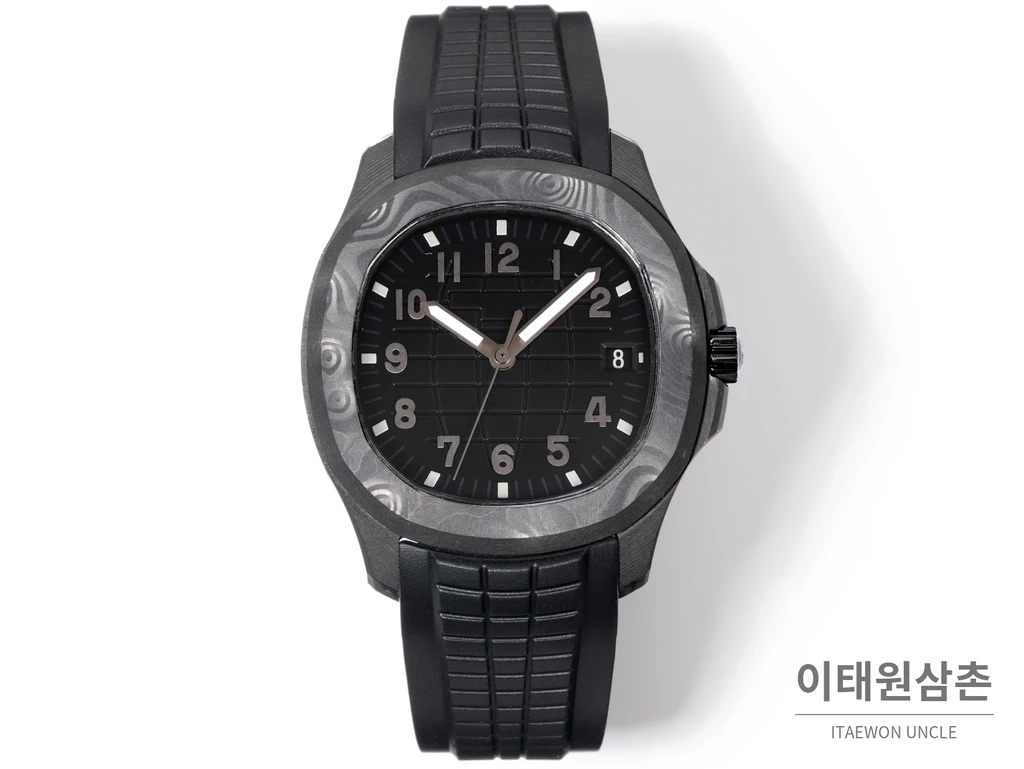 파텍필립 아쿠아넛 5167 카본 블랙 다이얼 오토매틱 40.8mm