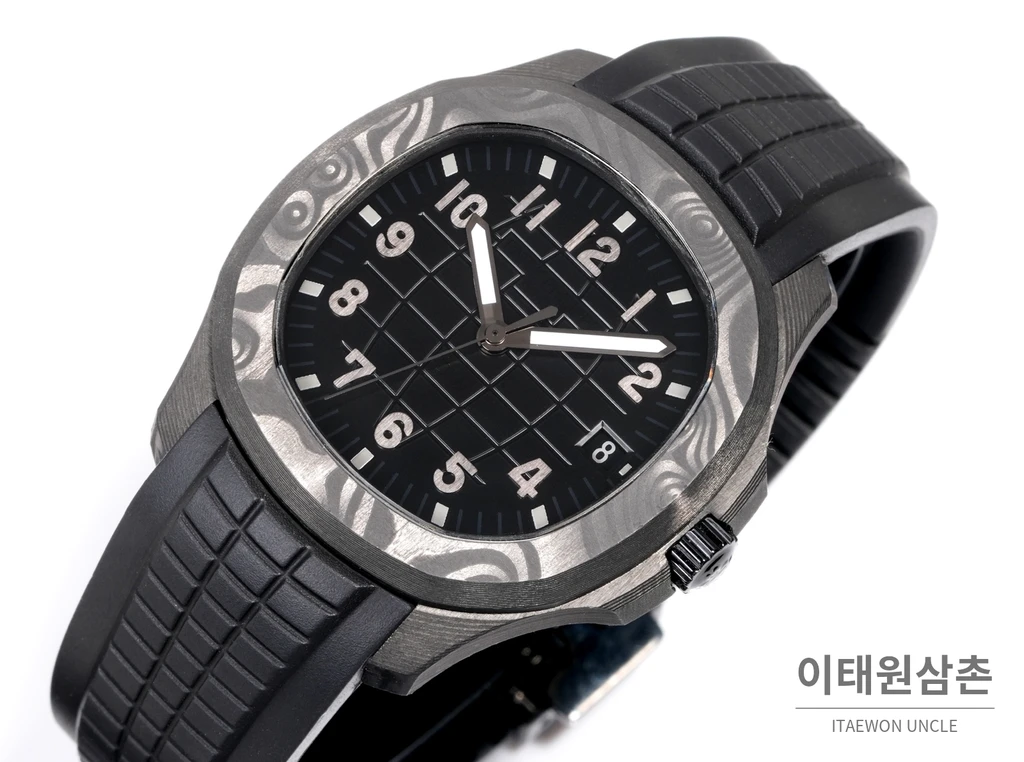파텍필립 아쿠아넛 5167 카본 블랙 다이얼 오토매틱 40.8mm