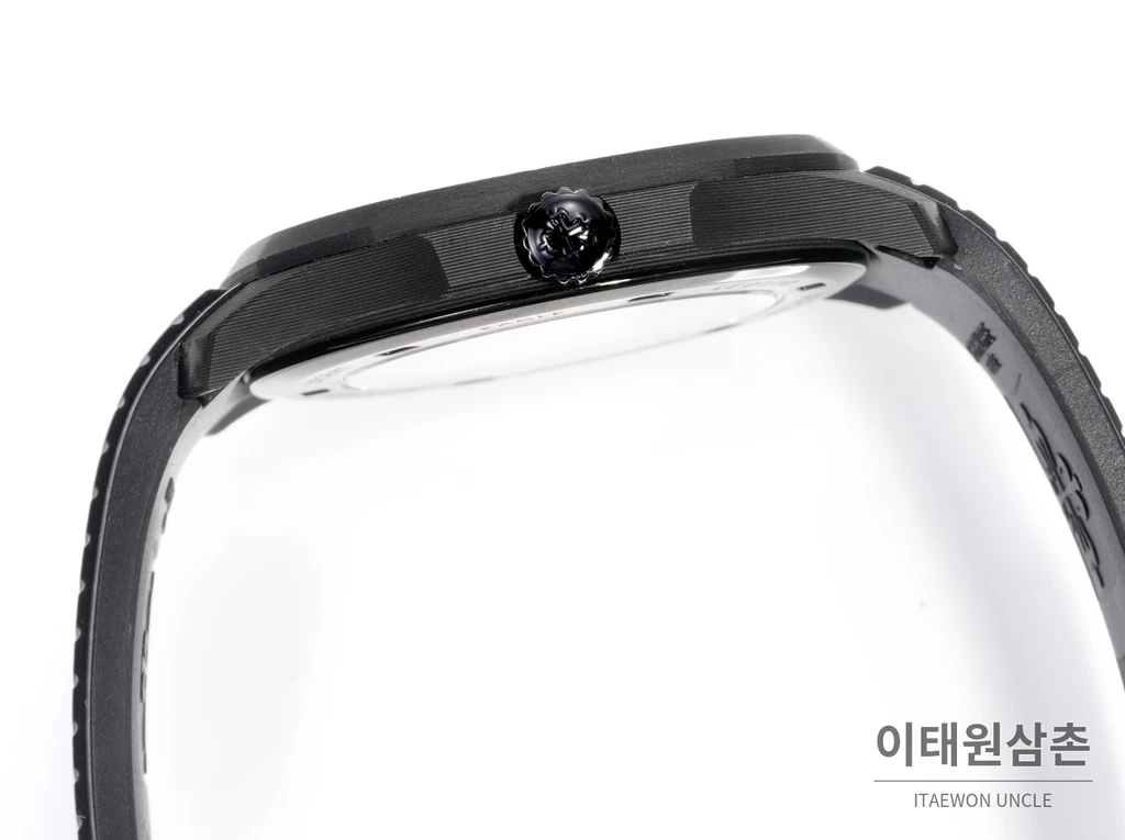 파텍필립 아쿠아넛 5167 카본 블랙 다이얼 오토매틱 40.8mm