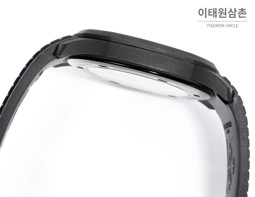 파텍필립 아쿠아넛 5167 카본 블랙 다이얼 오토매틱 40.8mm