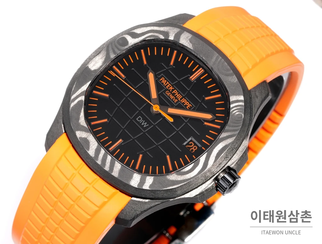 파텍필립 아쿠아넛 5167 카본 오렌지 러버 오토매틱 40.8mm